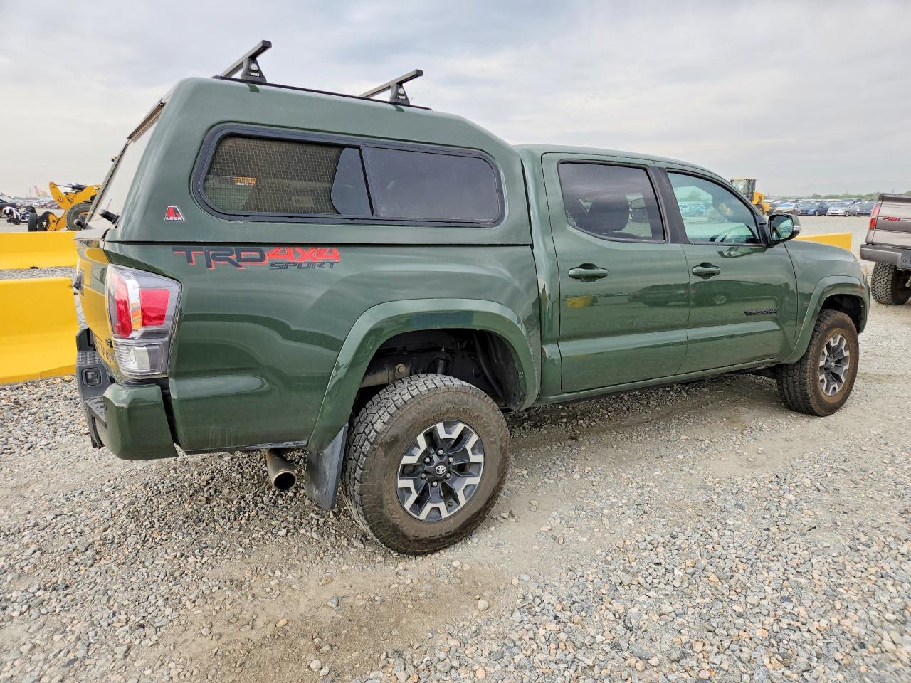 2022 Toyota Tacoma Trd Sport - zdjęcie 3