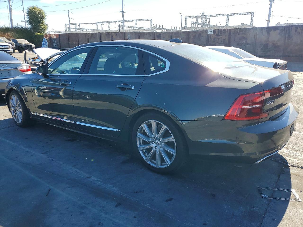 2020 Volvo S90 T6 Inscription - zdjęcie 2