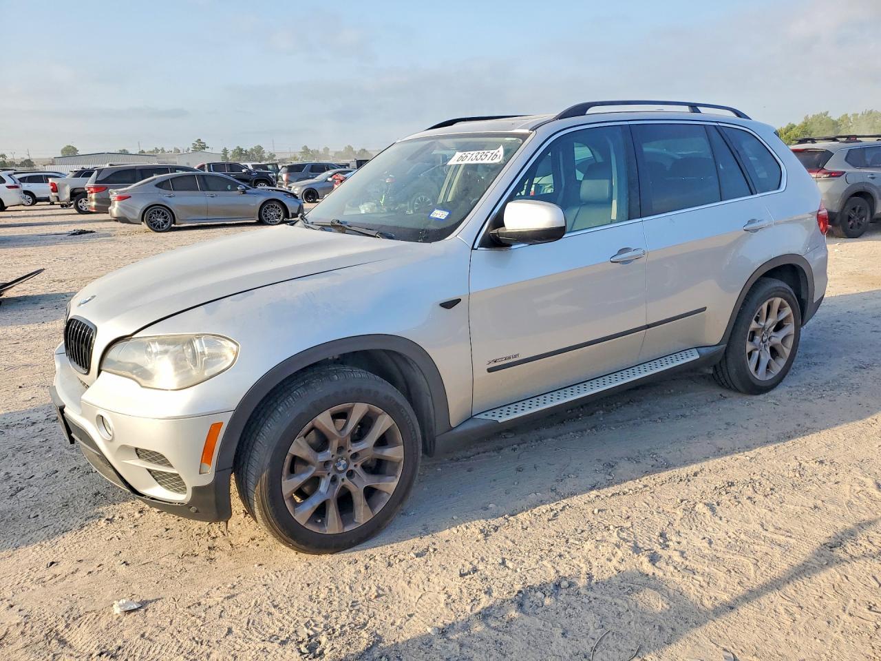 2013 BMW X5 xDrive35I - zdjęcie główne