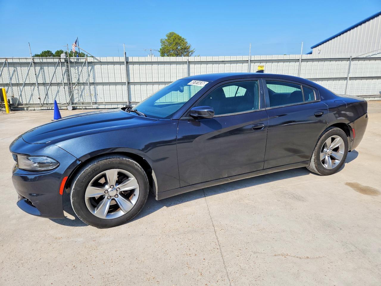 2016 Dodge Charger Sxt - zdjęcie główne