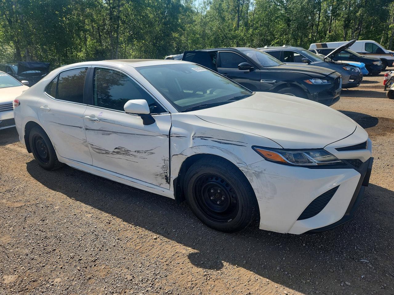 2020 Toyota Camry Se - zdjęcie 4