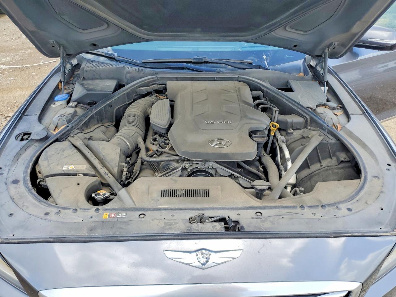 2016 Hyundai Genesis 3.8L - zdjęcie 11