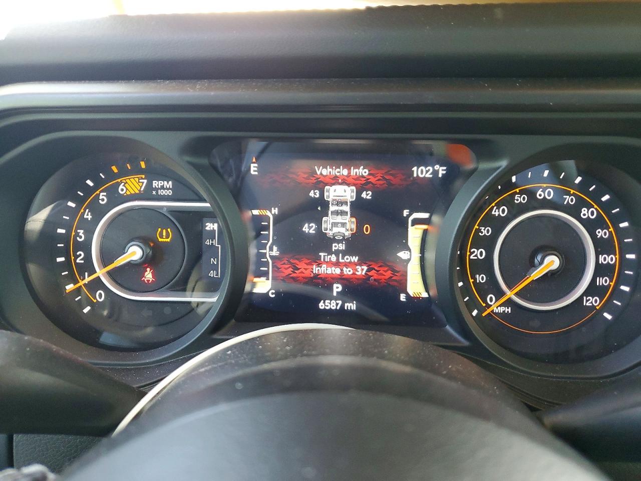 2026 Jeep Wrangler Rubicon - zdjęcie 9