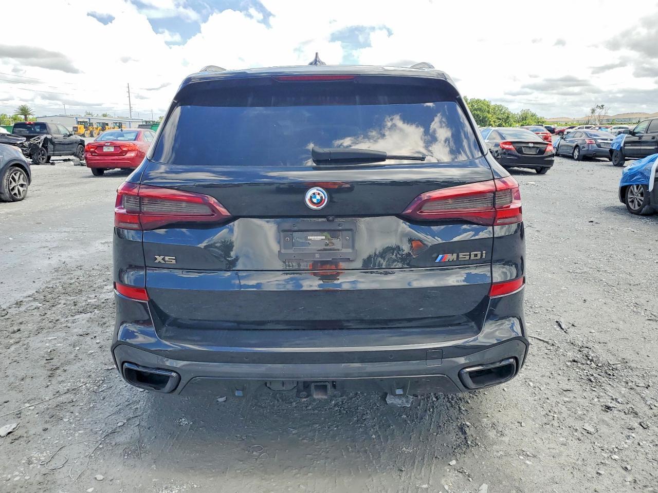 2022 BMW X5 M50I - zdjęcie 6