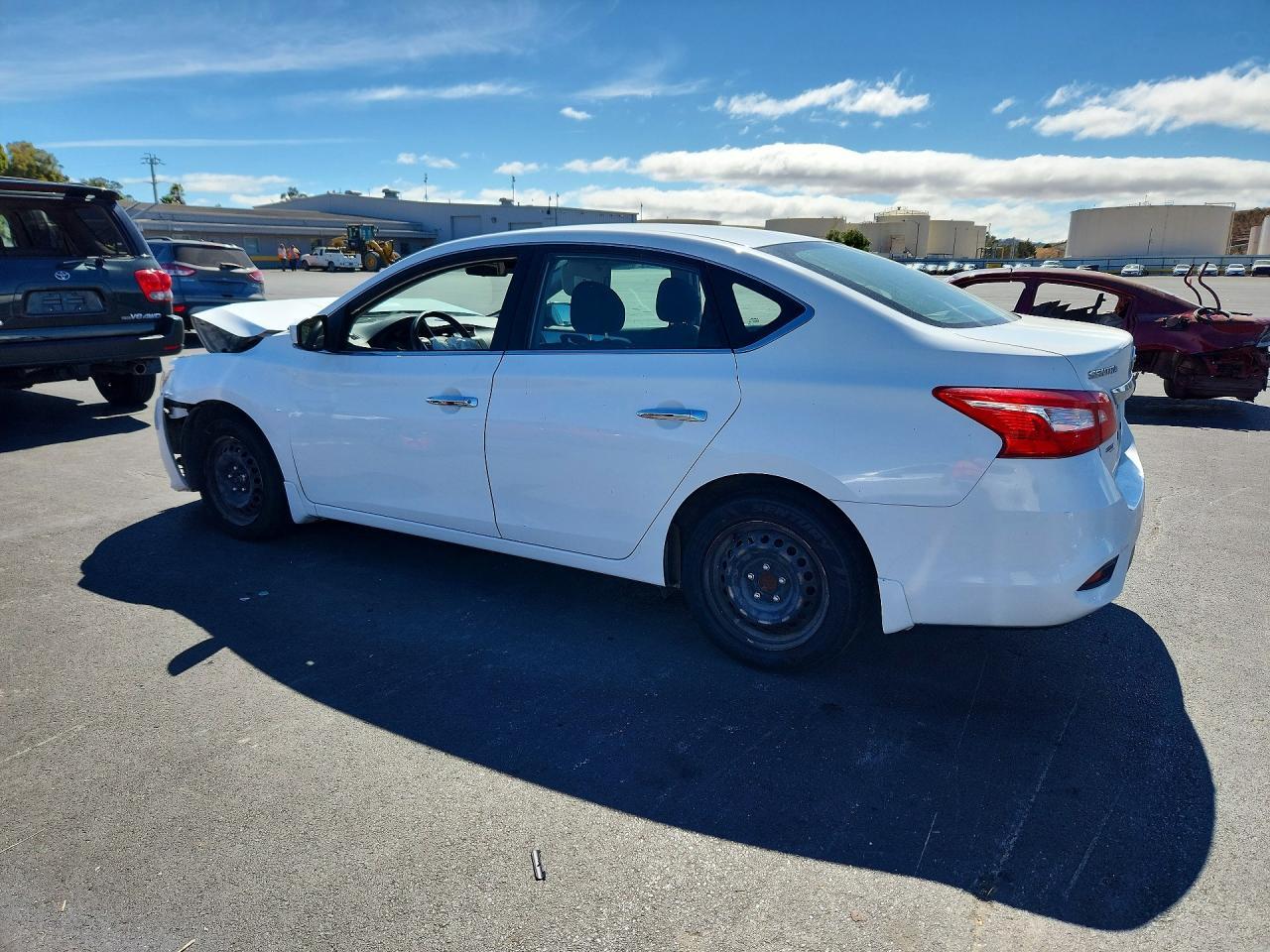 2017 Nissan Sentra S - zdjęcie 2