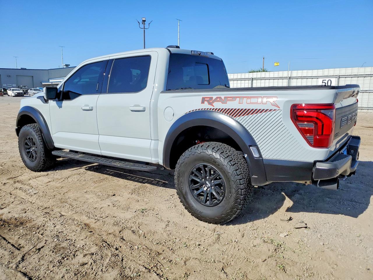 2026 Ford F150 Raptor - zdjęcie 2