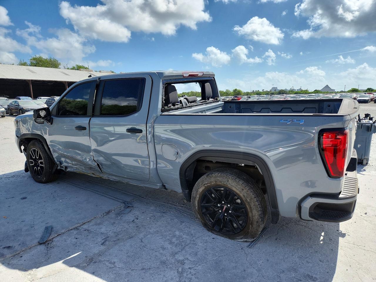 2024 GMC Sierra K1500 - zdjęcie 2