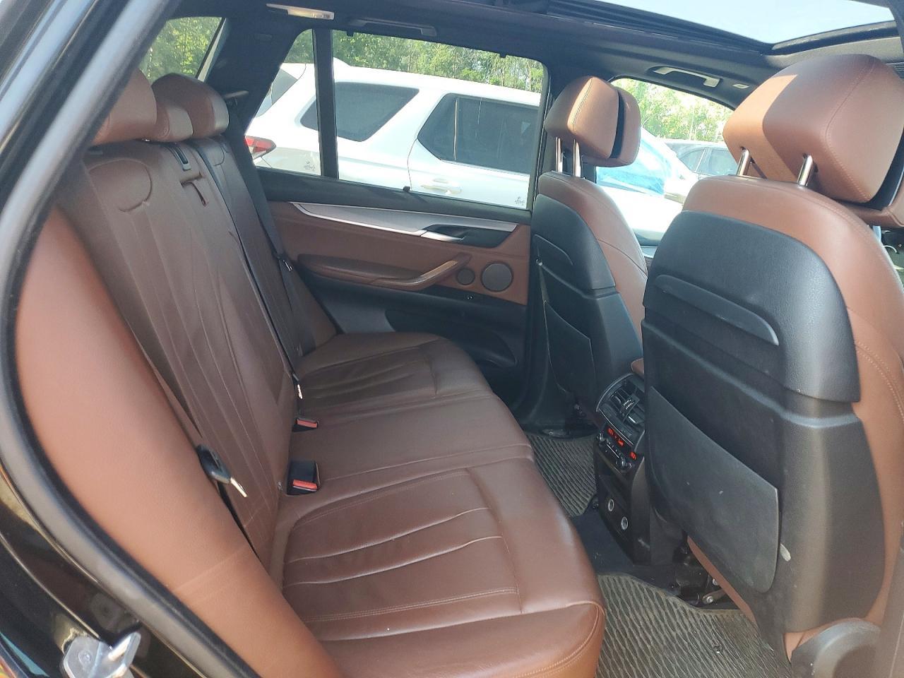 2016 BMW X5 xDrive35D - zdjęcie 11