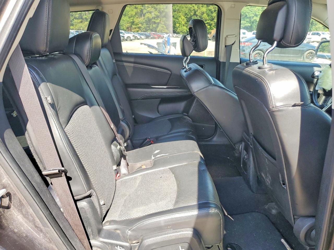 2018 Dodge Journey Crossroad - zdjęcie 11