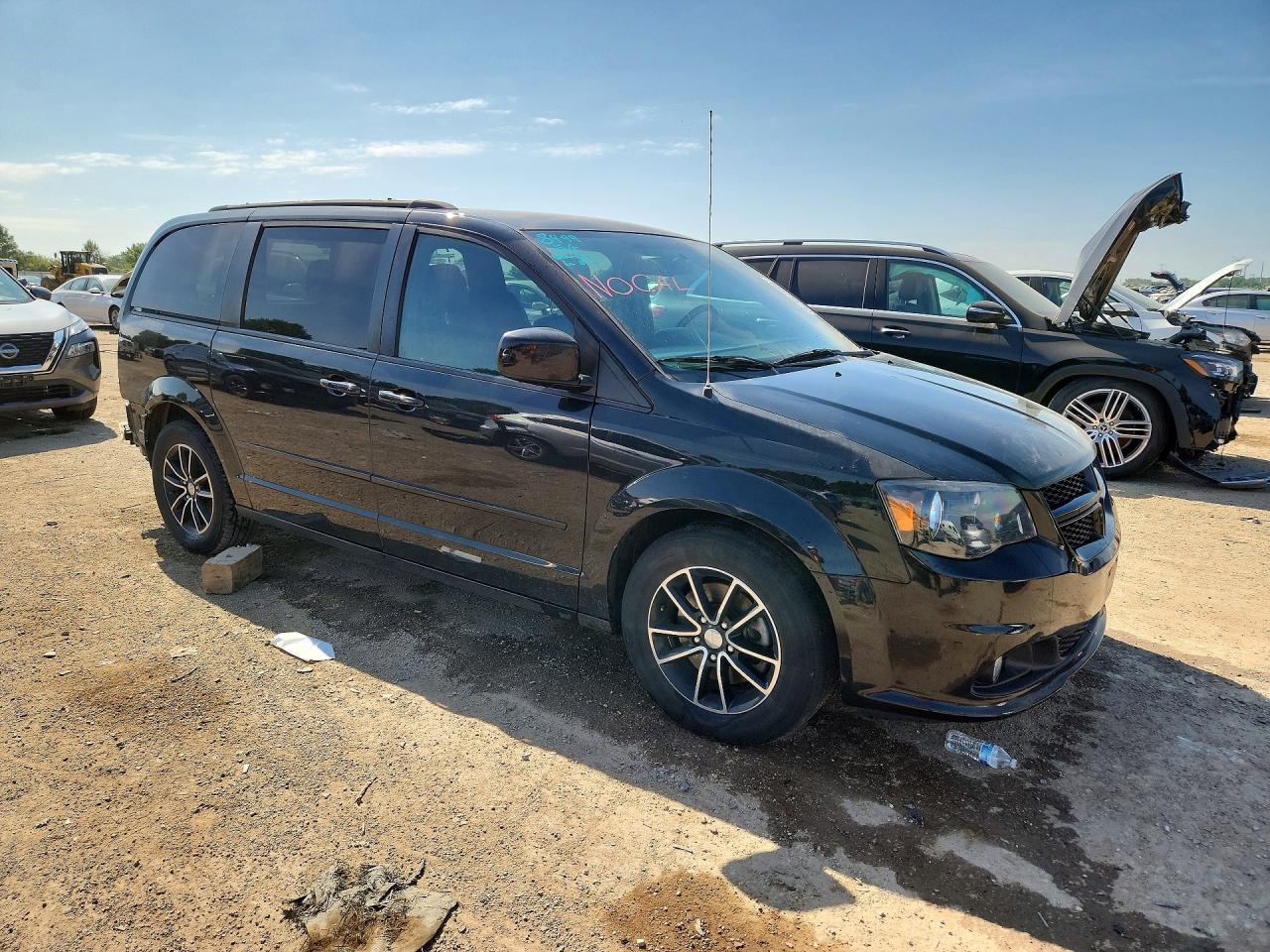 2017 Dodge Grand Caravan Gt - zdjęcie 4