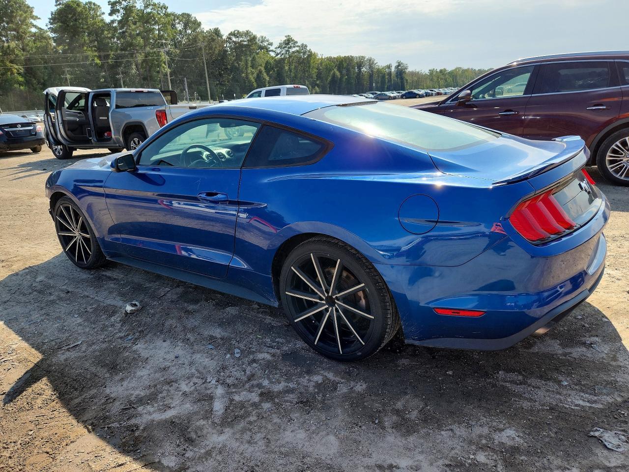 2018 Ford Mustang - zdjęcie 2
