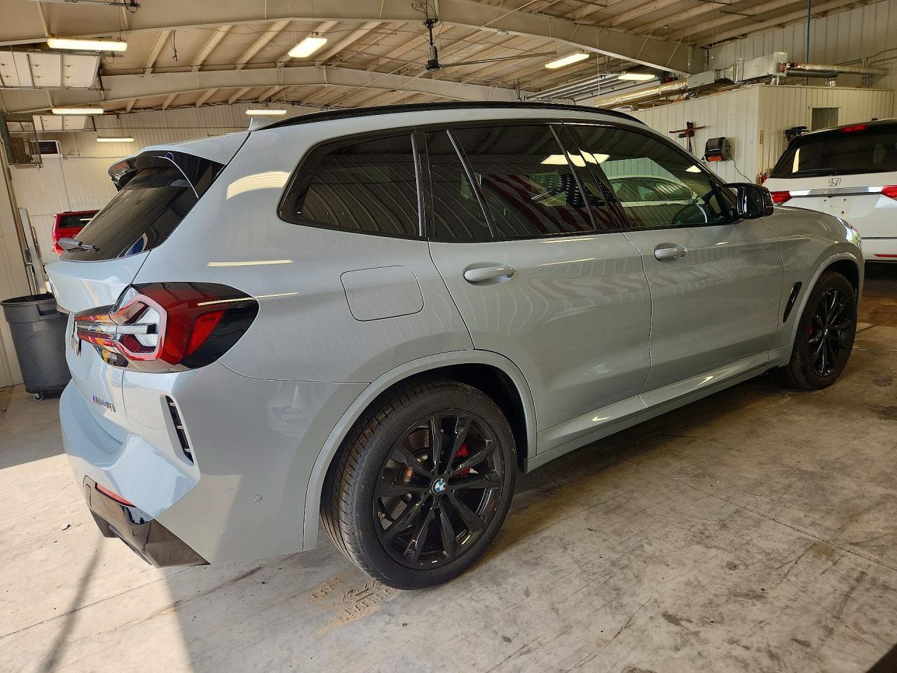 2024 BMW X3 M40I - zdjęcie 3
