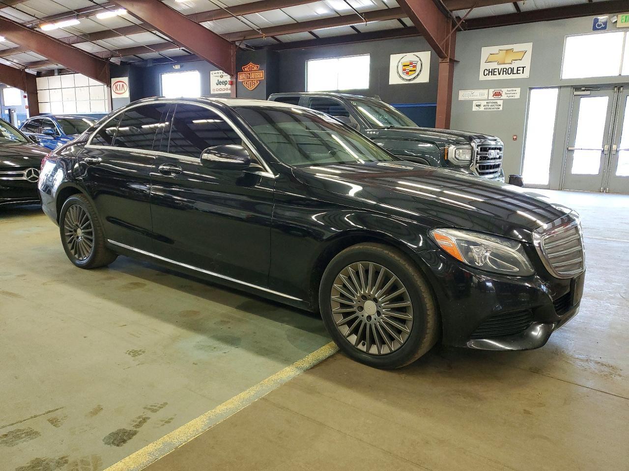 2015 Mercedes-Benz C 300 4Matic - zdjęcie 4