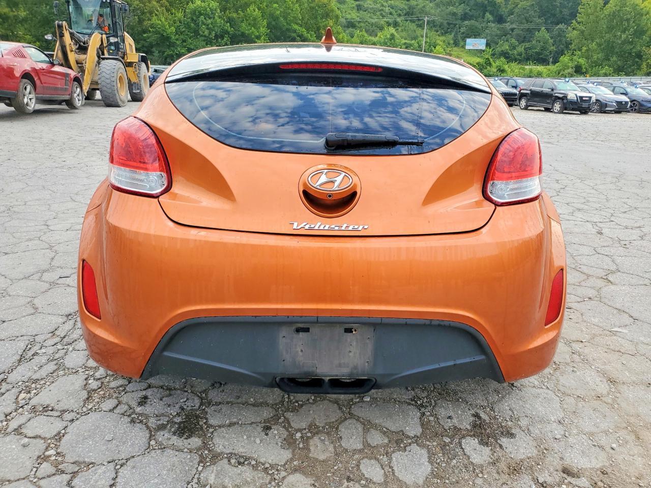 2017 Hyundai Veloster Base - zdjęcie 6