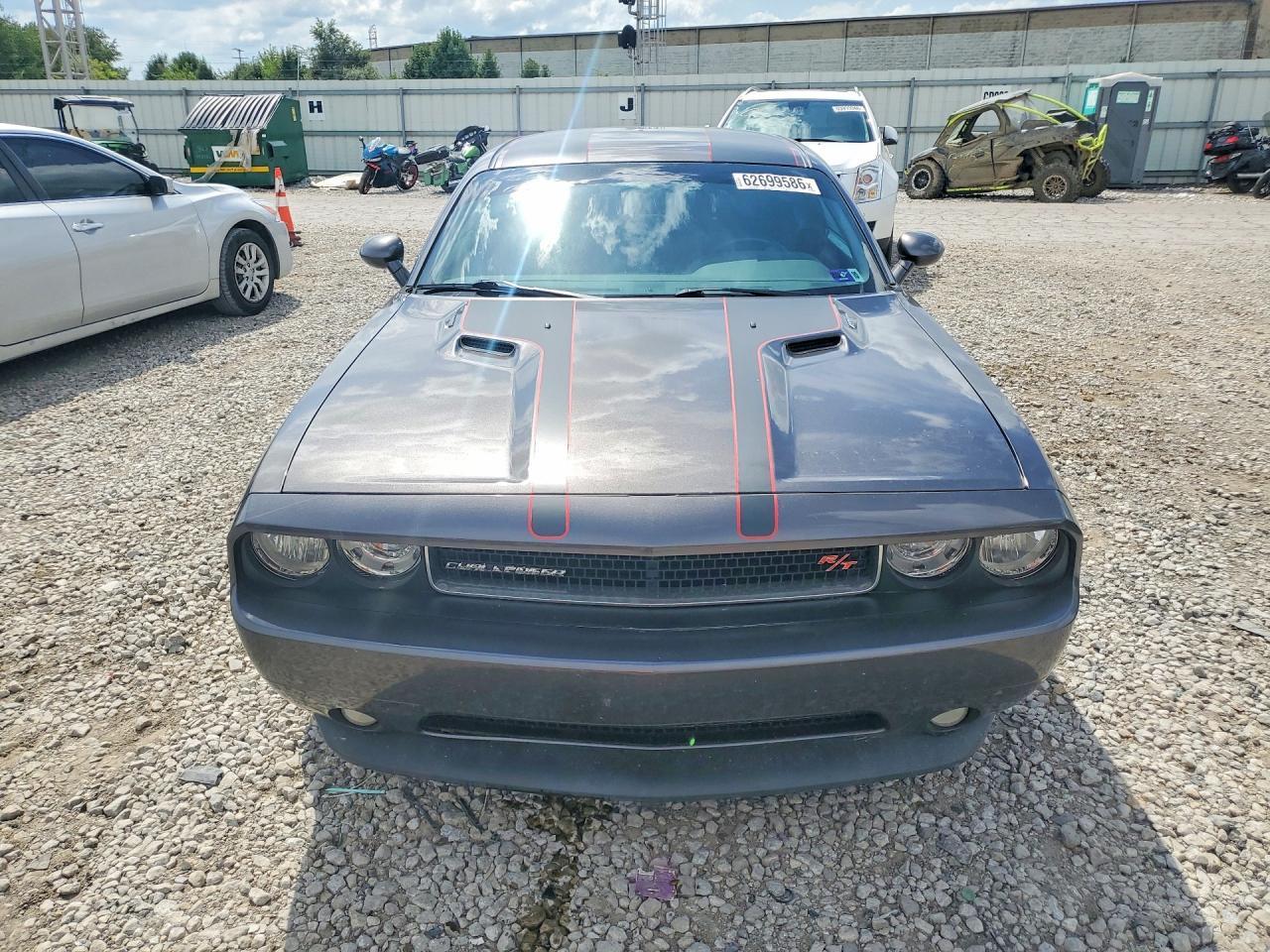 2014 Dodge Challenger R/T - zdjęcie 5