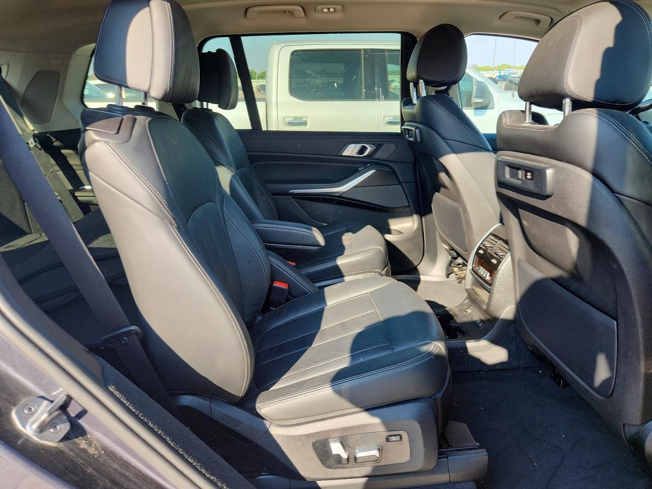 2020 BMW X7 xDrive40I - zdjęcie 10