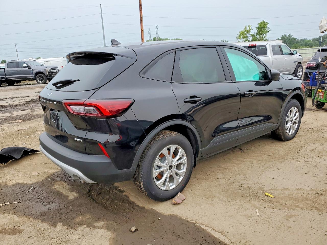 2026 Ford Escape Active - zdjęcie 3