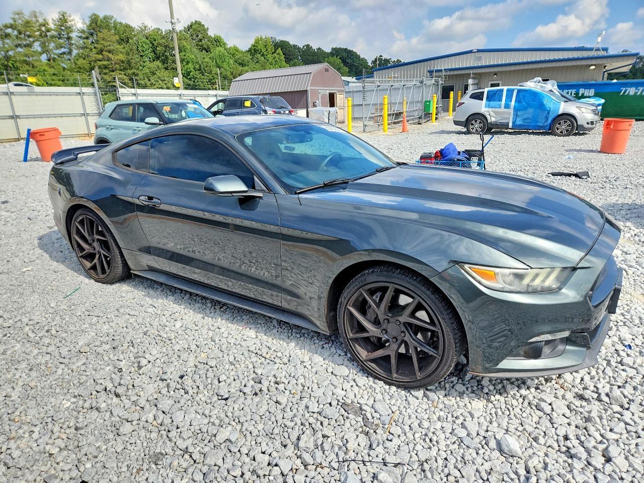 2016 Ford Mustang - zdjęcie 4