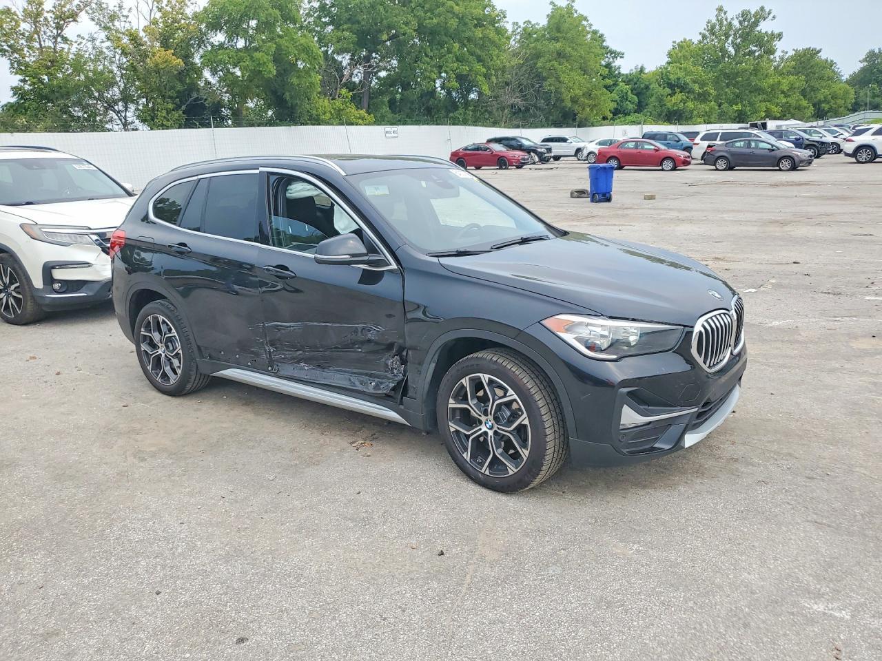 BMW X1 - zdjęcie 4
