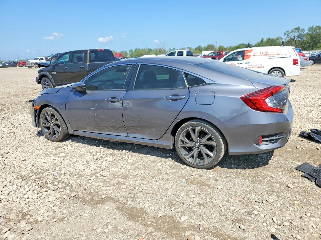 2020 Honda Civic Sport - zdjęcie 2