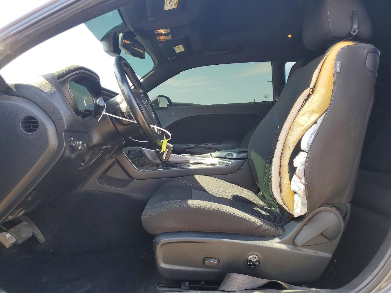2021 Dodge Challenger Sxt - zdjęcie 7