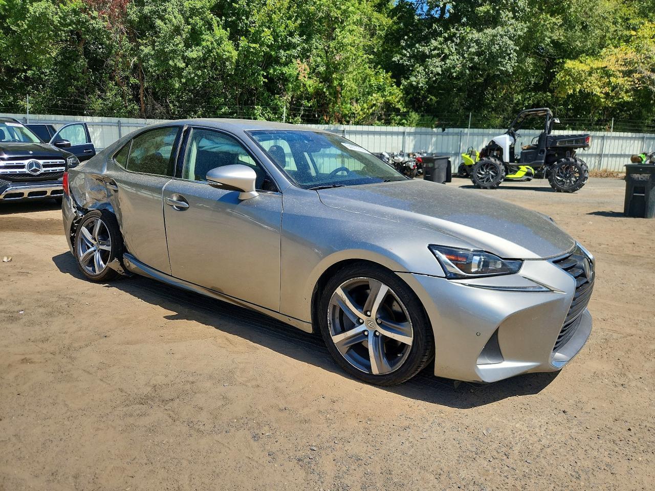 2018 Lexus Is 300 - zdjęcie 4