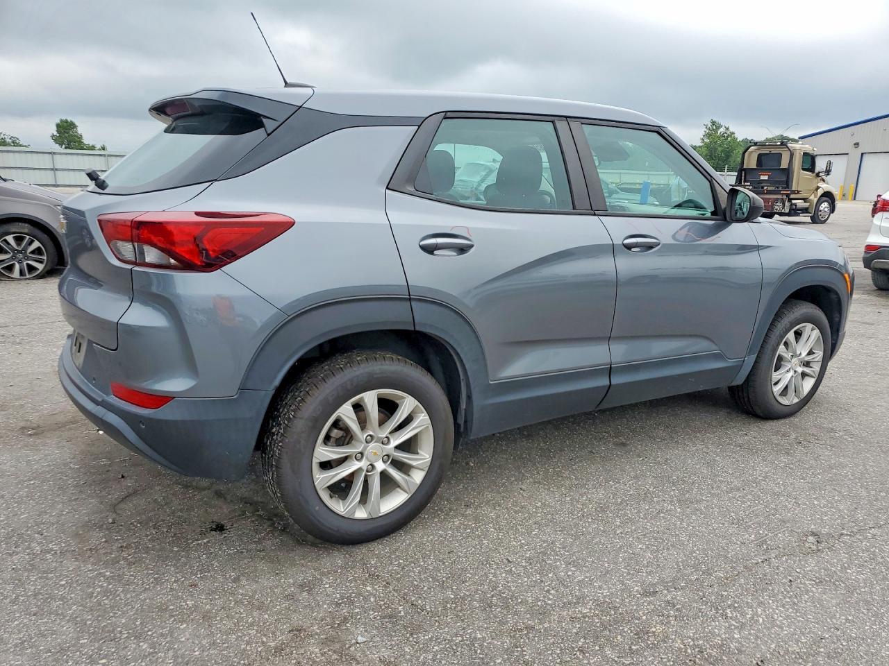 2021 Chevrolet Trailblazer Ls - zdjęcie 3