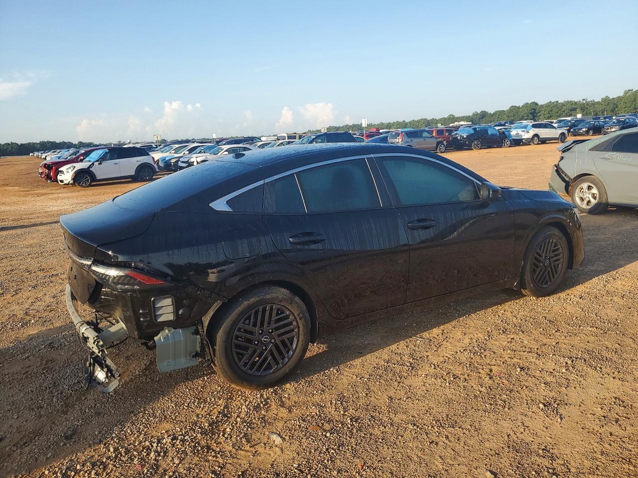 2026 Nissan Sentra Sv - zdjęcie 3