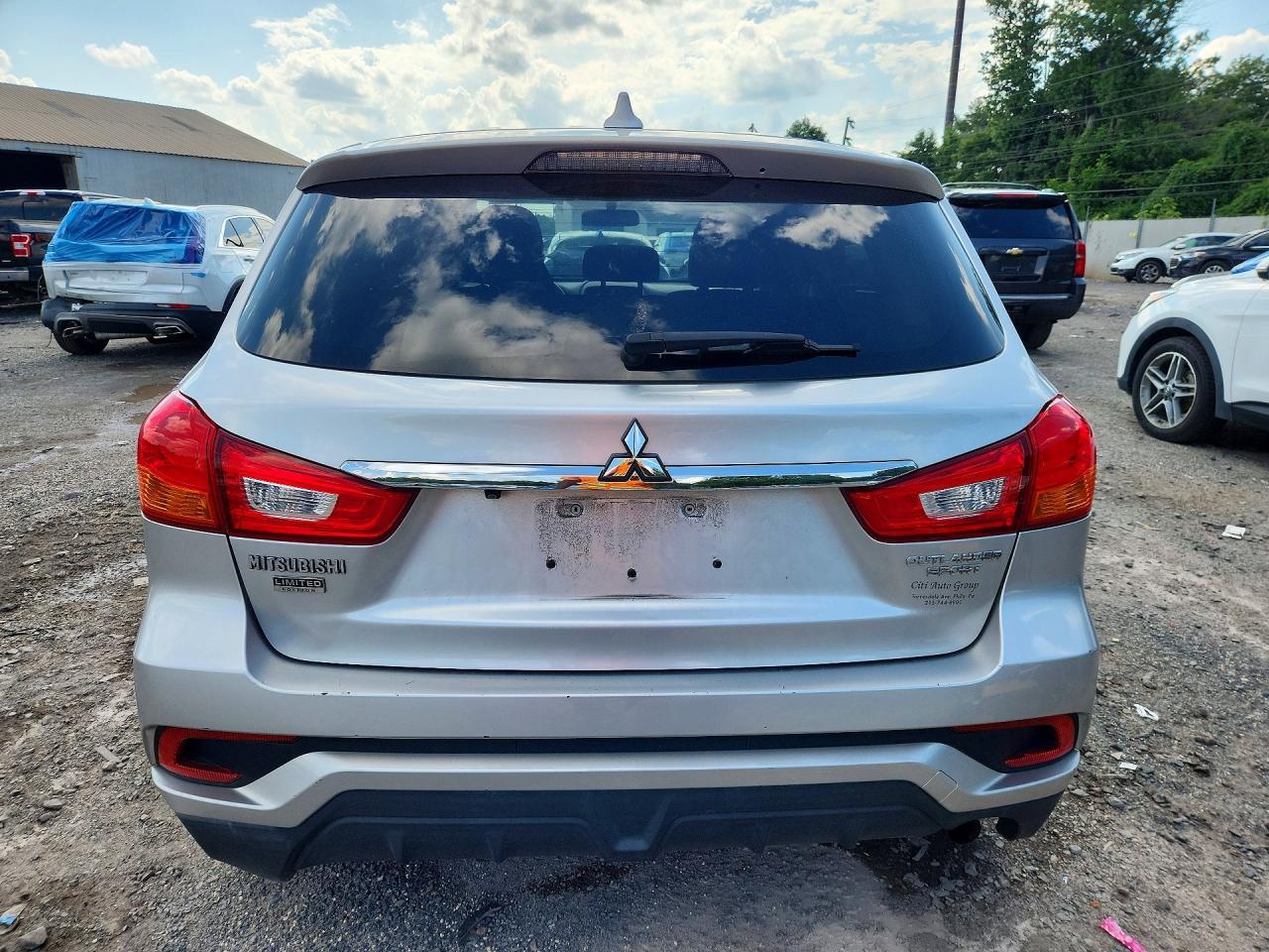 2018 Mitsubishi Outlander Sport Es - zdjęcie 6