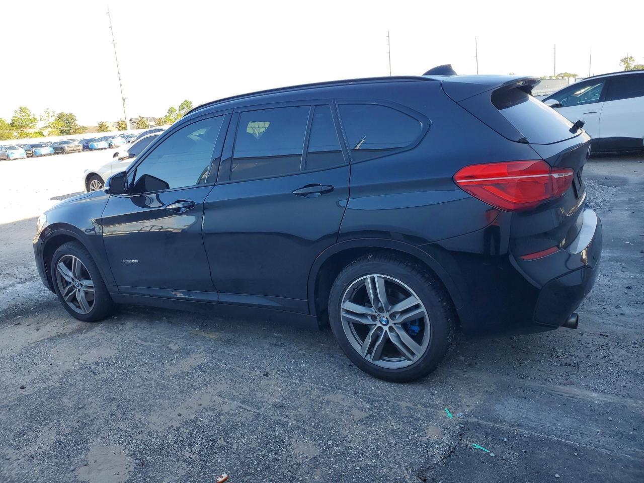 2016 BMW X1 xDrive28I - zdjęcie 2