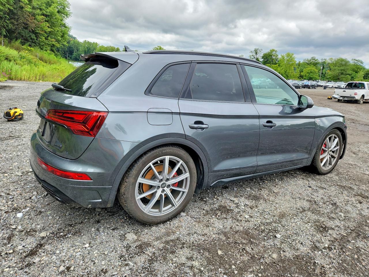 2024 Audi Q5 E Premium Plus 55 - zdjęcie 3