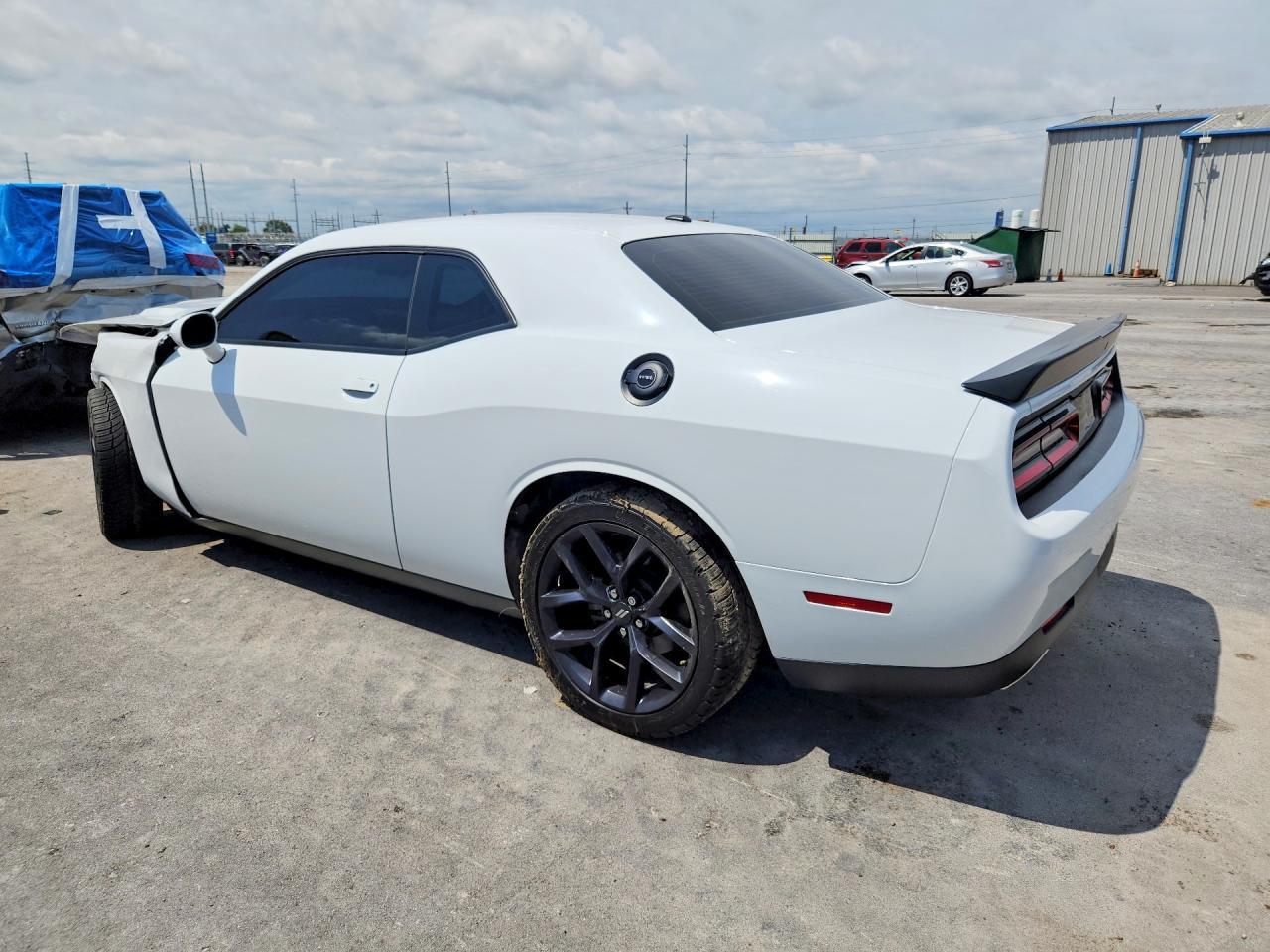 2021 Dodge Challenger Sxt - zdjęcie 2