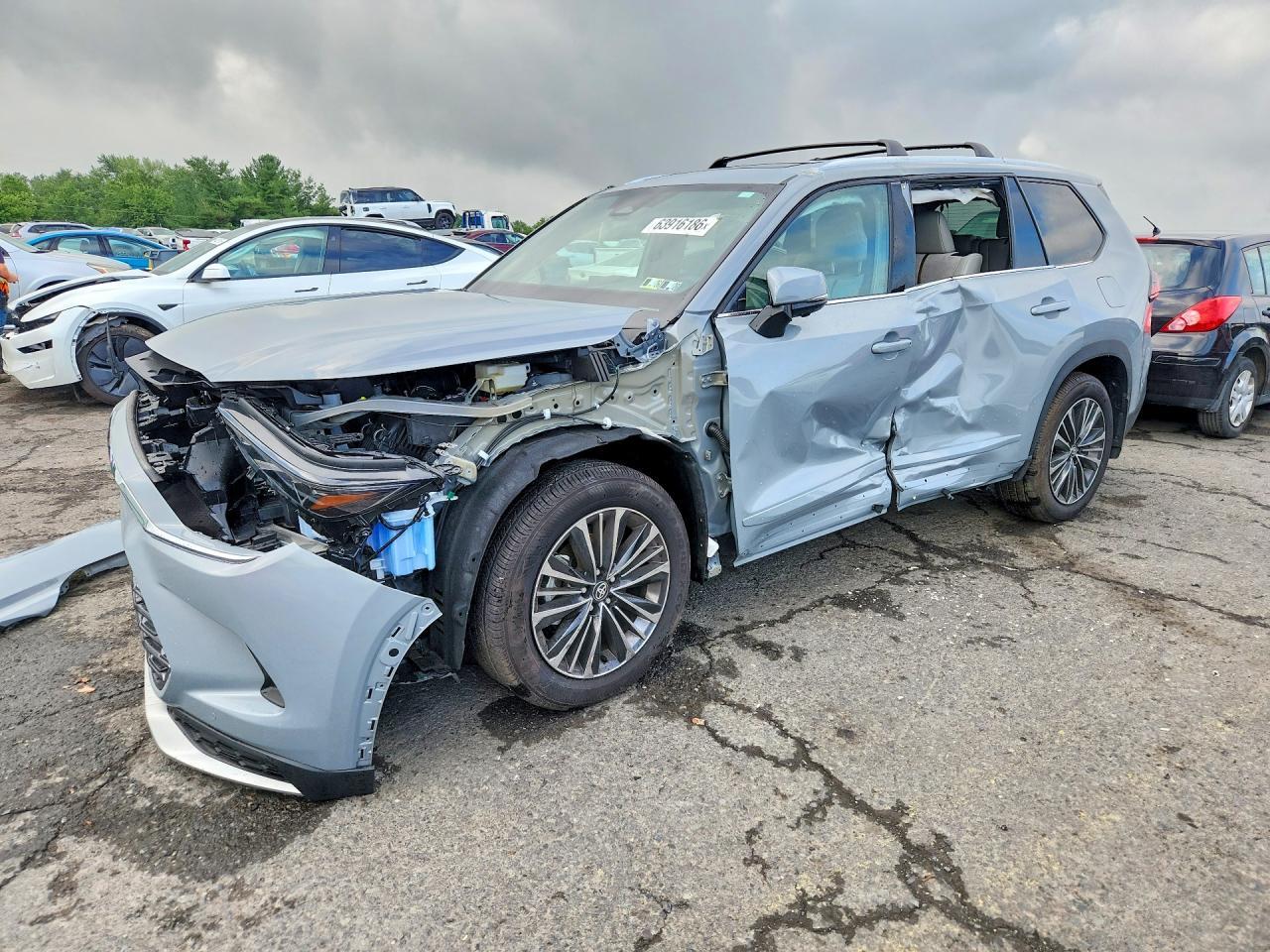 2026 Toyota Grand Highlander Hybrid Max Platinum - zdjęcie główne