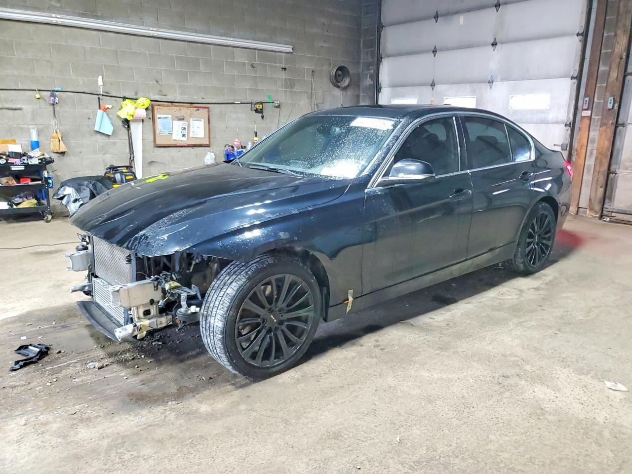 2016 BMW Seria 3 328i - zdjęcie główne