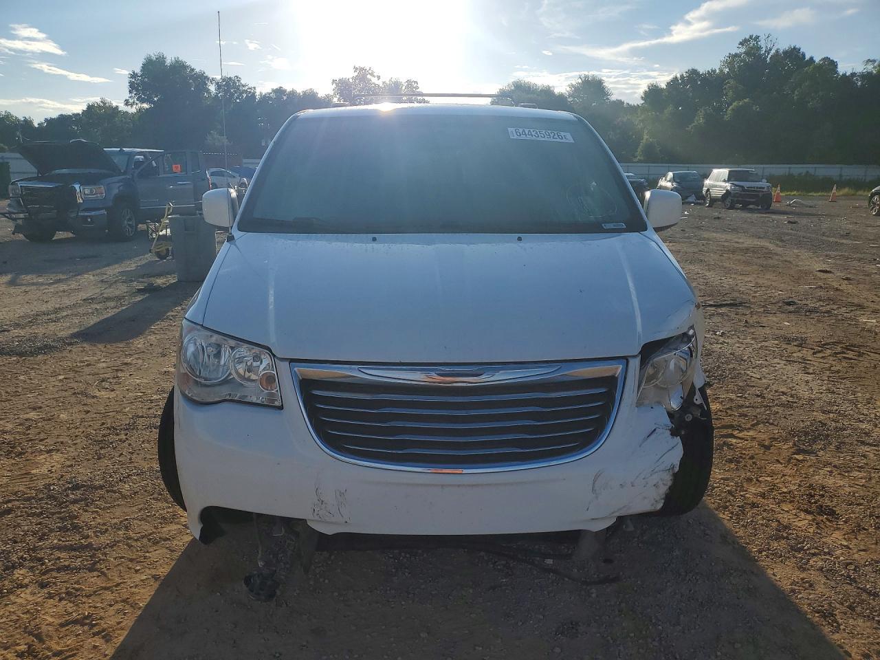 2016 Chrysler Town & Country Touring - zdjęcie 5