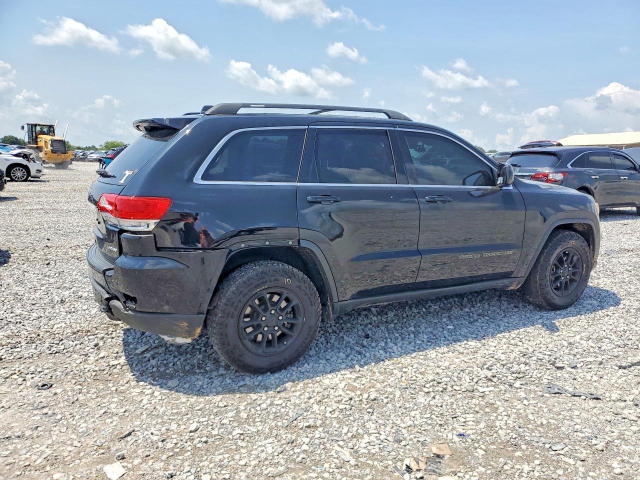 2018 Jeep Grand Cherokee Laredo - zdjęcie 3