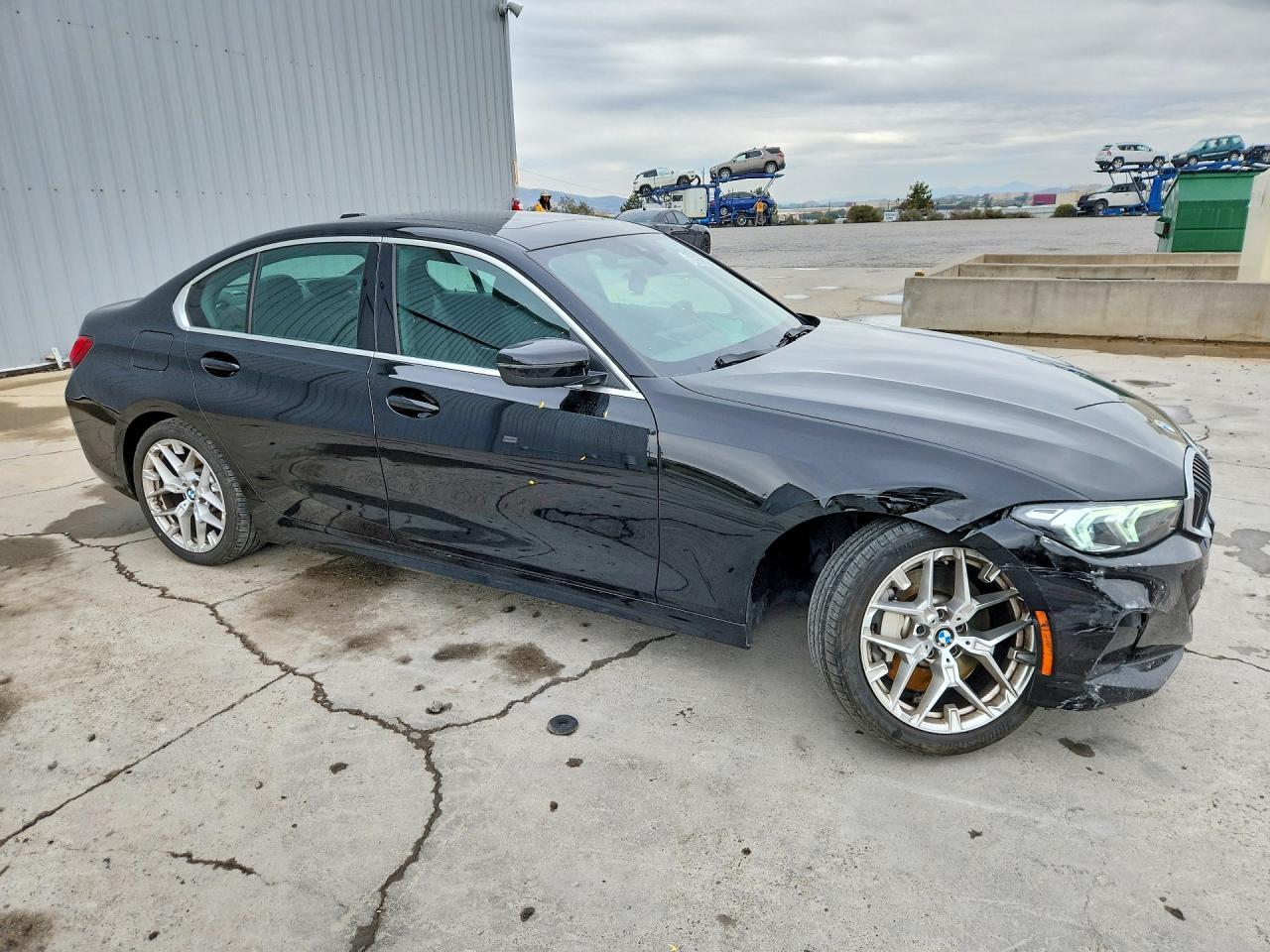 2026 BMW 330Xi - zdjęcie 4