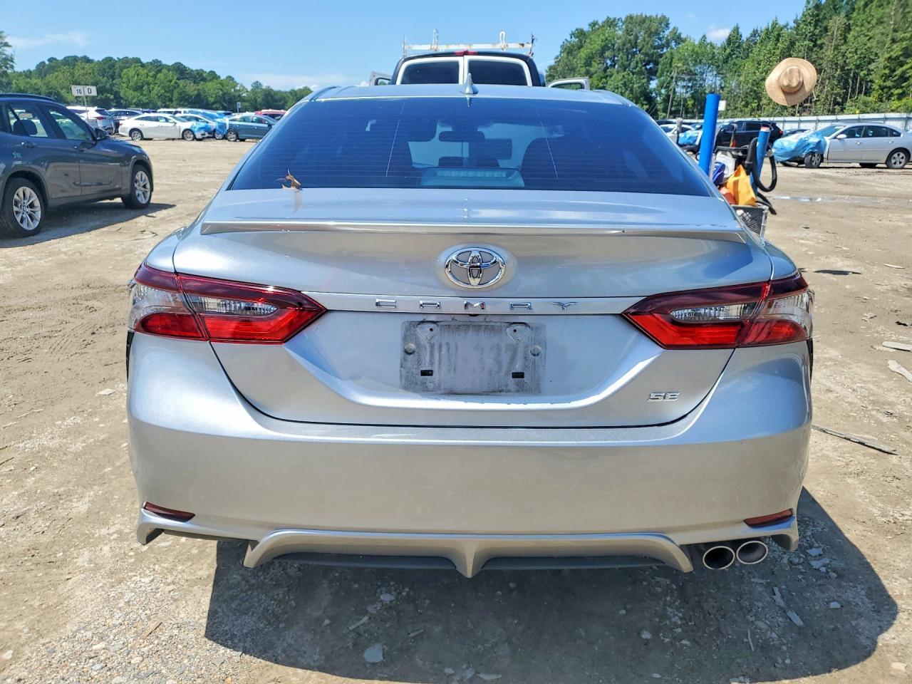 2023 Toyota Camry Se - zdjęcie 6