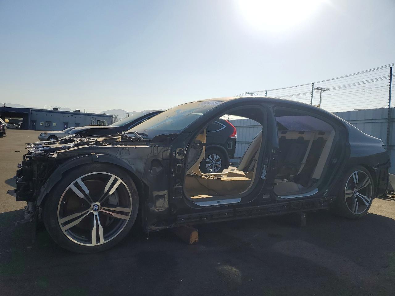 2019 BMW 750 I - zdjęcie główne