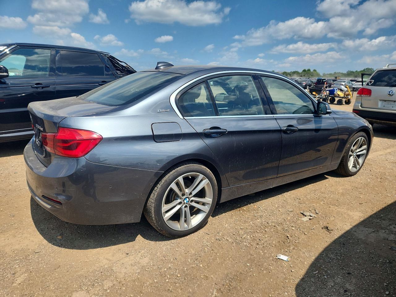 2016 BMW 330E - zdjęcie 3