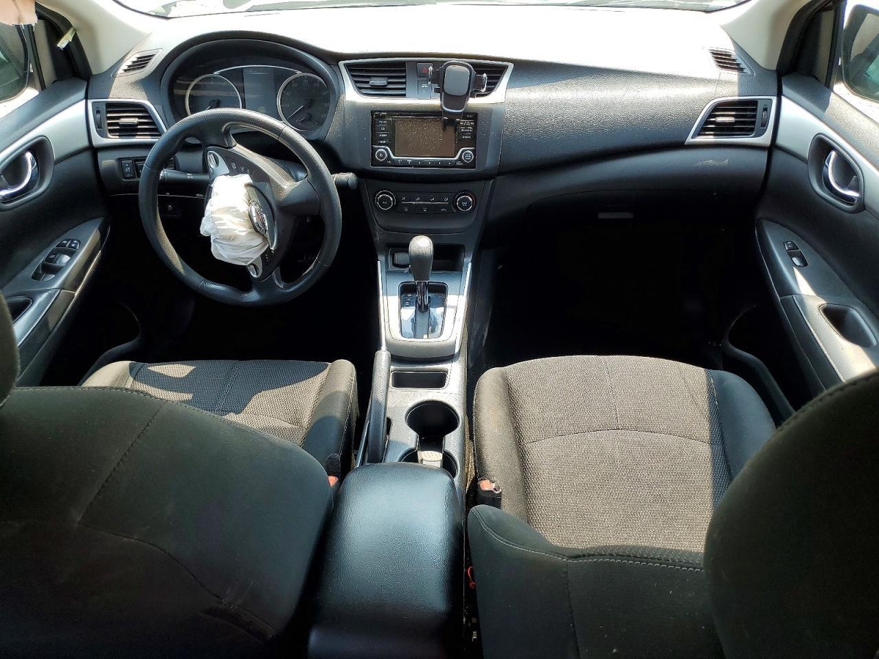 2018 Nissan Sentra S - zdjęcie 8