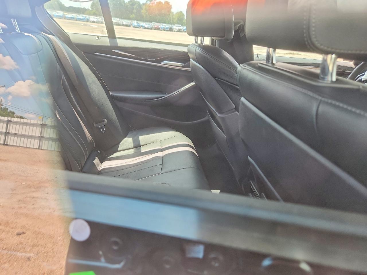 2018 BMW 540 I - zdjęcie 10