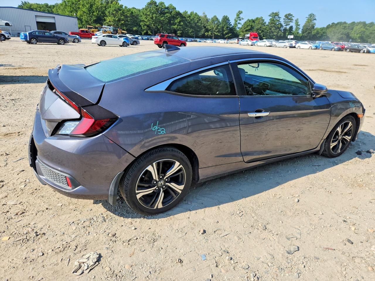 2017 Honda Civic Touring - zdjęcie 3