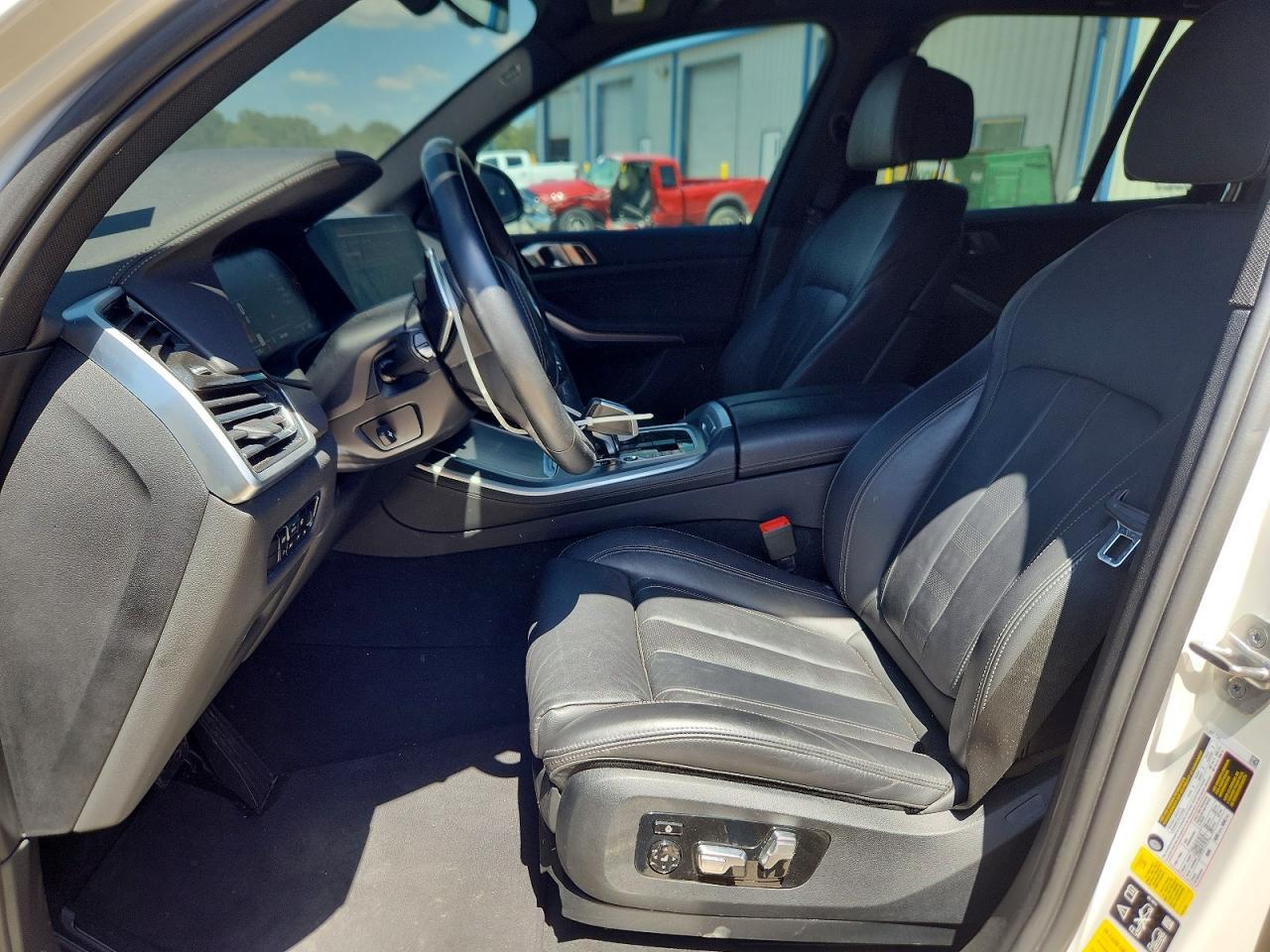 2022 BMW X5 xDrive40I - zdjęcie 7