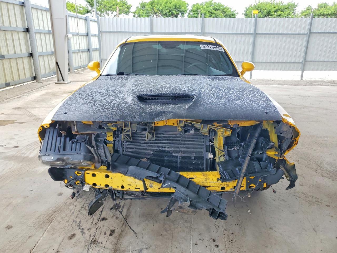 2017 Dodge Challenger R/T - zdjęcie 5