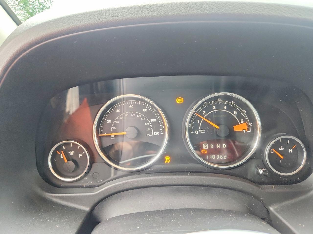 2014 Jeep Compass Latitude - zdjęcie 9