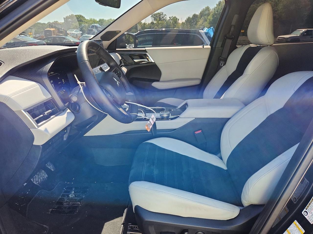 2025 Mitsubishi Outlander Se - zdjęcie 7