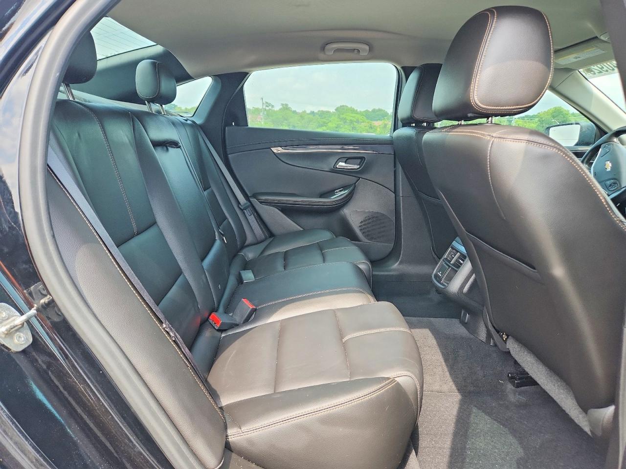 2017 Chevrolet Impala Lt - zdjęcie 10