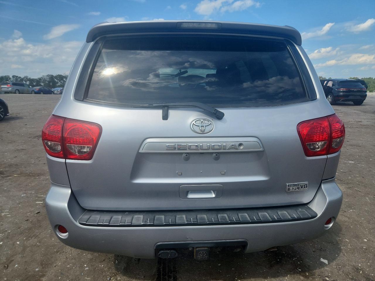 2013 Toyota Sequoia Sr5 - zdjęcie 6