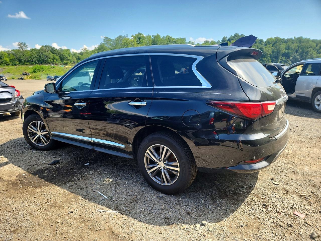 2017 Infiniti Qx60 Base - zdjęcie 2